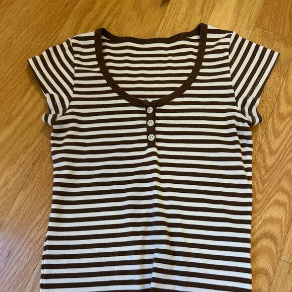 Brandy Melville Brown and White Striped Short Sleeve Top - Picture 1 of 3